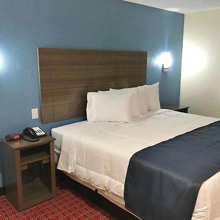 Americas Best Value Inn Decatur Exterior photo