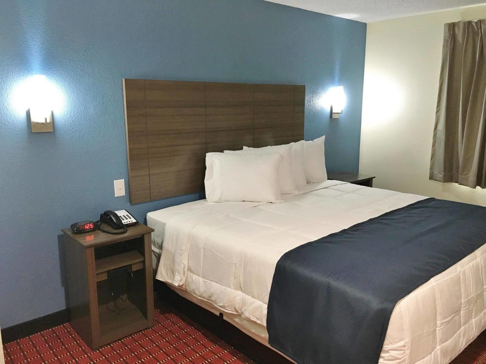 Americas Best Value Inn Decatur Exterior photo
